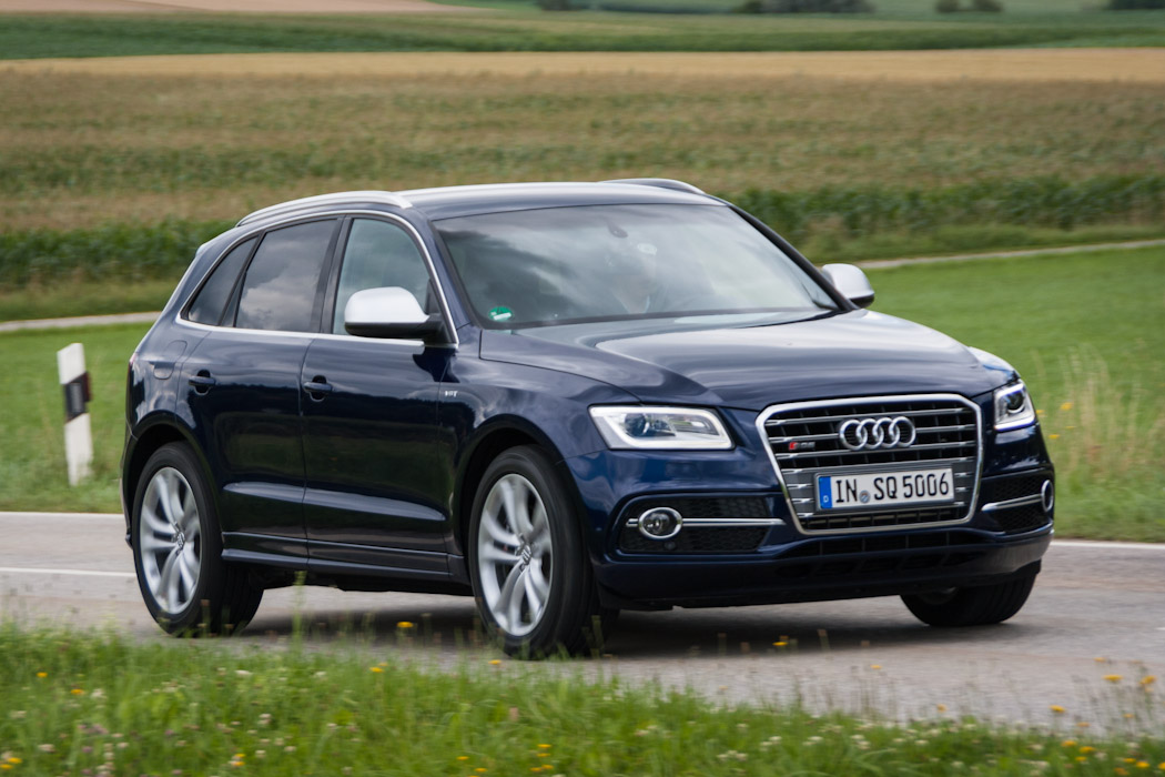 Gefahren: Audi Q5 Facelift als SQ5 TDI und Q5 hybrid