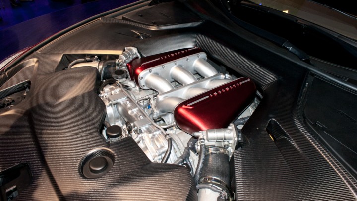 Infiniti Q50 Eau Rouge mit Nissan GT-R-Motor in Genf