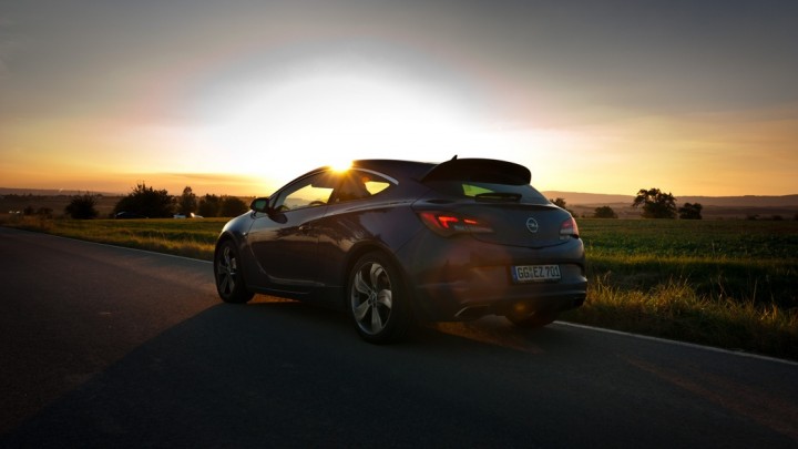 Opel Astra OPC - © Andy Wiezorek - https://www.flickr.com/photos/awiezorek/