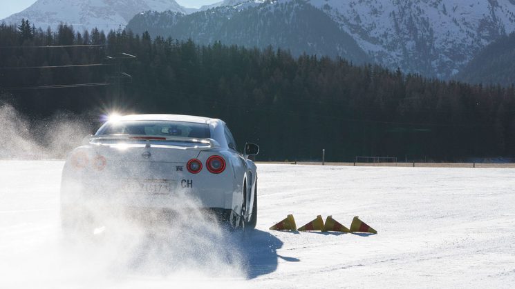 Nissan Snow Experience Samedan
